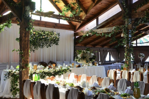 Продаж готельного комплексу "Машівський бір" на Волині